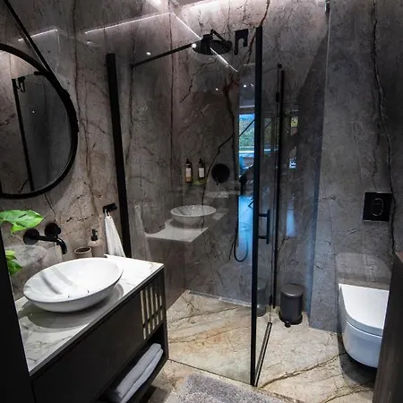 Szklarska View Luxury Jacuzzi Apartmán