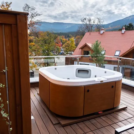 Szklarska View Luxury Jacuzzi * Sklářská Poruba